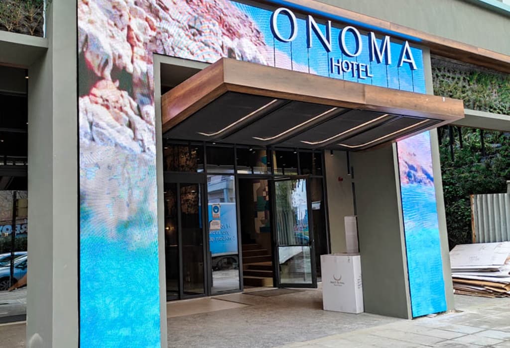 onoma-hotel-slider onoma-hotel-slider